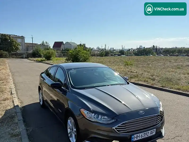Ford Fusion 2018, фото з оголошення 2 з 16, VIN 3FA6P0LU9JR214206