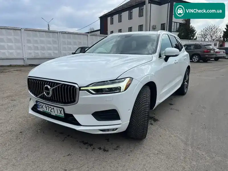 Volvo XC60 2018, фото з оголошення 2 з 19, VIN LYV102RK8JB074467
