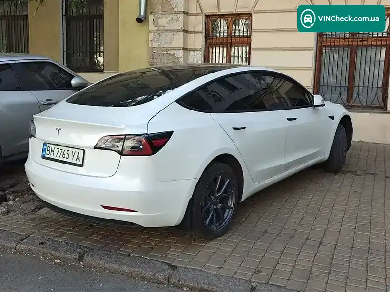 Tesla Model 3 2023, фото з оголошення 1 з 6, VIN 5YJ3E1EA6PF603505