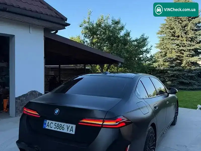 BMW i5 2023, фото з оголошення 2 з 11, VIN WBY33FK07RCR27379