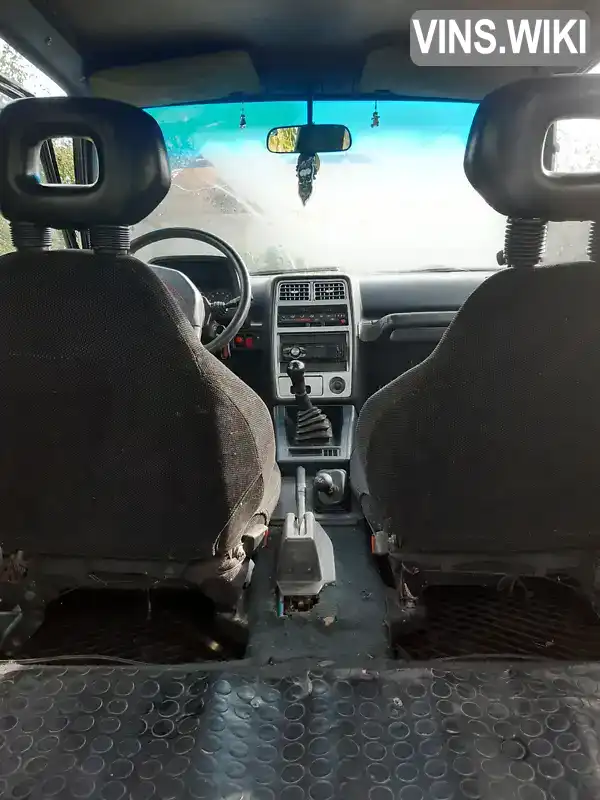 Chevrolet Tracker 1994, фото з оголошення 2 з 18, VIN 2CNBJ18UXP6922937