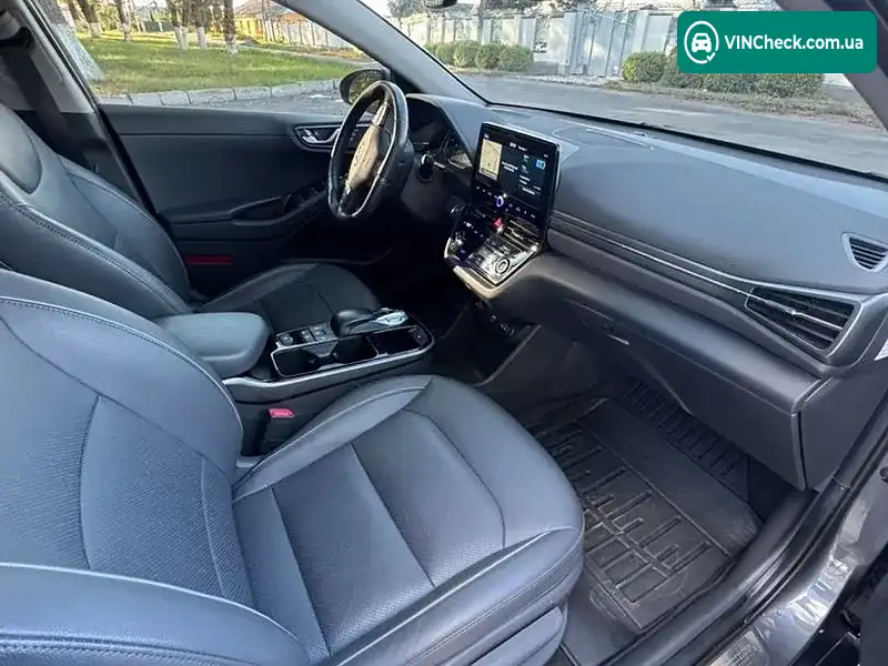 Hyundai Ioniq 2019, фото з оголошення 1 з 12, VIN KMHC05LJ4LU060404