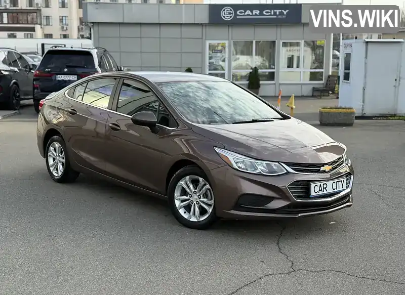 Chevrolet Cruze 2018, фото з оголошення 1 з 21, VIN 1G1BE5SM3K7100846