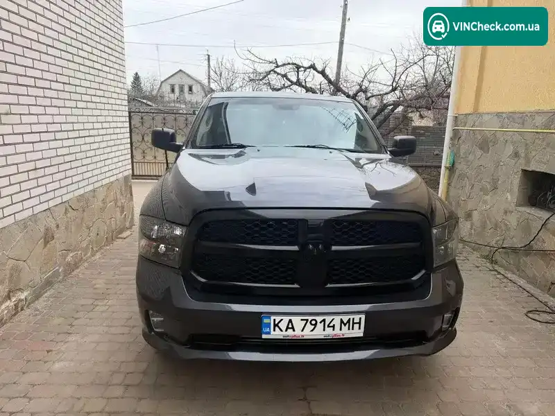 Ram 1500 2018, фото з оголошення 2 з 21, VIN 1C6RR7FT7KS570485