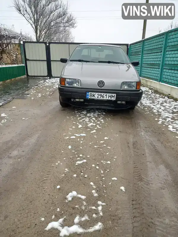 Volkswagen Passat 1991, фото з оголошення 1 з 8, VIN WVWZZZ31ZMB069601
