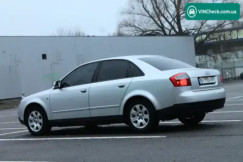 Audi A4 2001, фото з оголошення 1 з 20, VIN WAUZZZ8E32A026720