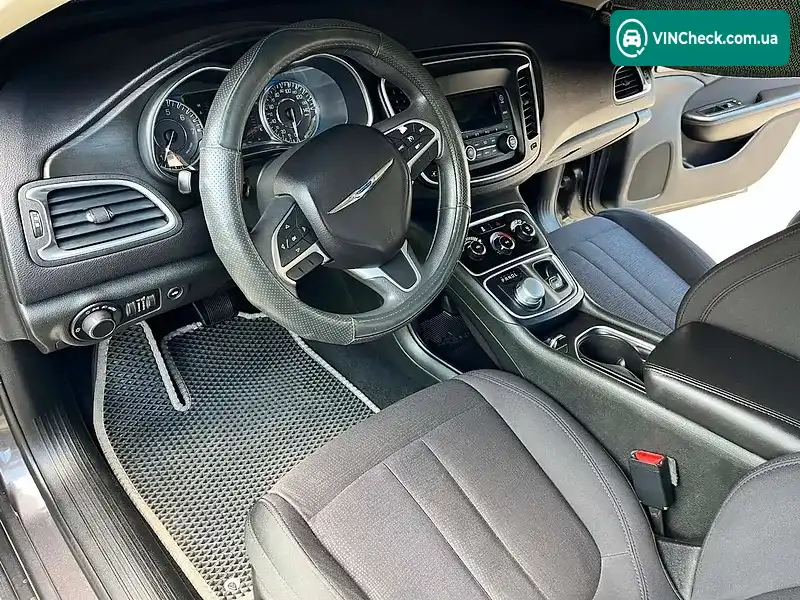 Chrysler 200 2014, фото з оголошення 2 з 11, VIN 1C3CCCFB7FN599655