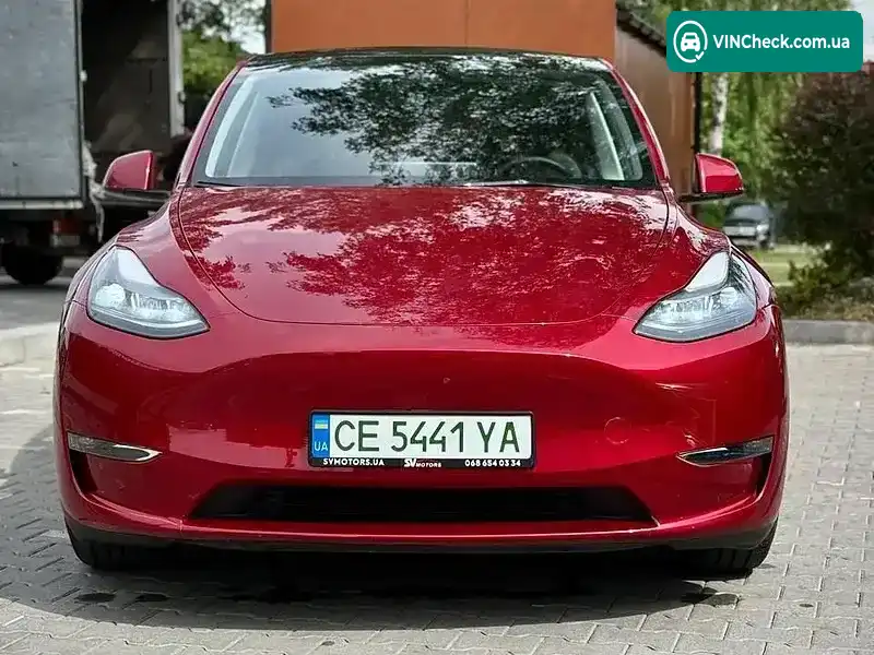 Tesla Model Y 2024, фото з оголошення 2 з 12, VIN 7SAYGDEFXSA344359