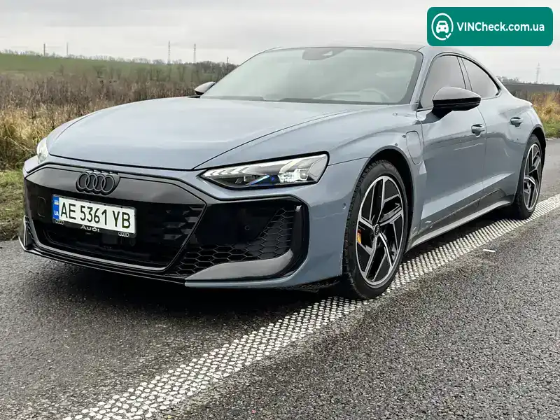 Audi RS e-tron GT 2024, фото з оголошення 2 з 21, VIN WAUAHBFW5R7901225