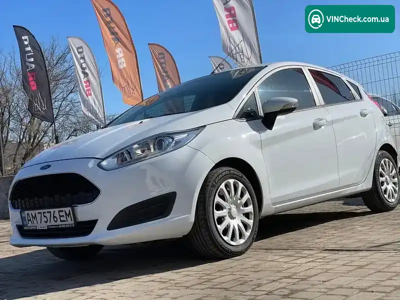 Ford Fiesta 2017, фото з оголошення 2 з 21, VIN WF0DXXGAKDHJ11894