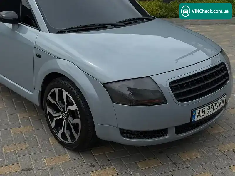 Audi TT 1998, фото з оголошення 2 з 21, VIN TRUZZZ8NZX1004775