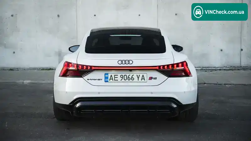 Audi e-tron GT 2021, фото з оголошення 1 з 20, VIN WAUCJBFW1N7005141