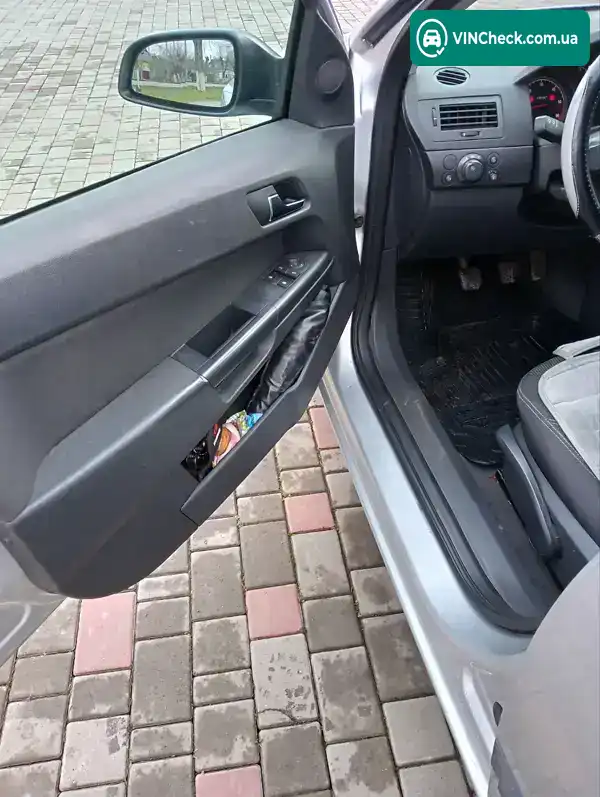 Opel Astra 2009, фото з оголошення 1 з 12, VIN W0L0AHL3592072084