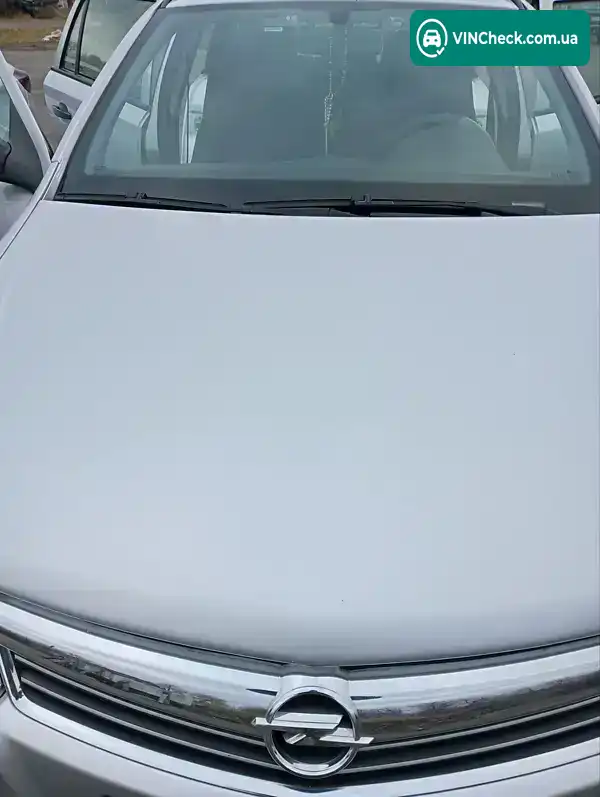 Opel Astra 2009, фото з оголошення 2 з 12, VIN W0L0AHL3592072084