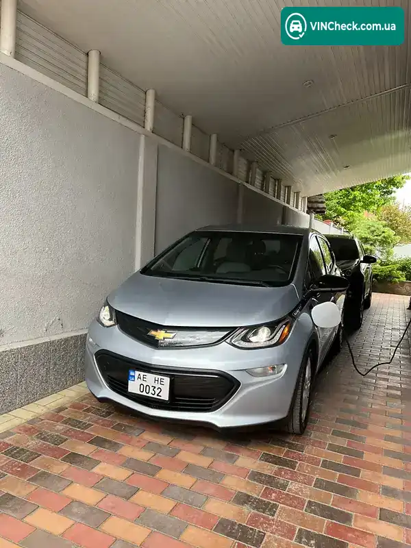 Chevrolet Bolt EV 2017, фото з оголошення 2 з 20, VIN 1G1FW6S09H4150517