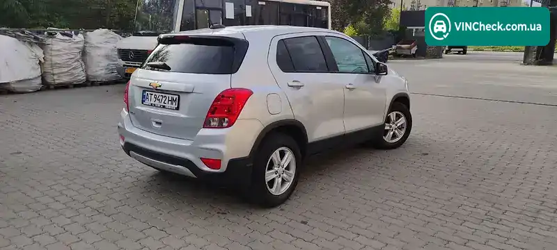 Chevrolet Trax 2019, фото з оголошення 2 з 20, VIN 3GNCJKSB0KL399266