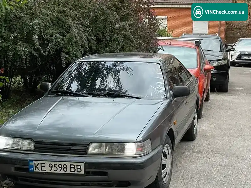 Mazda 626 1992, фото з оголошення 2 з 9, VIN JMZGD14H201530235