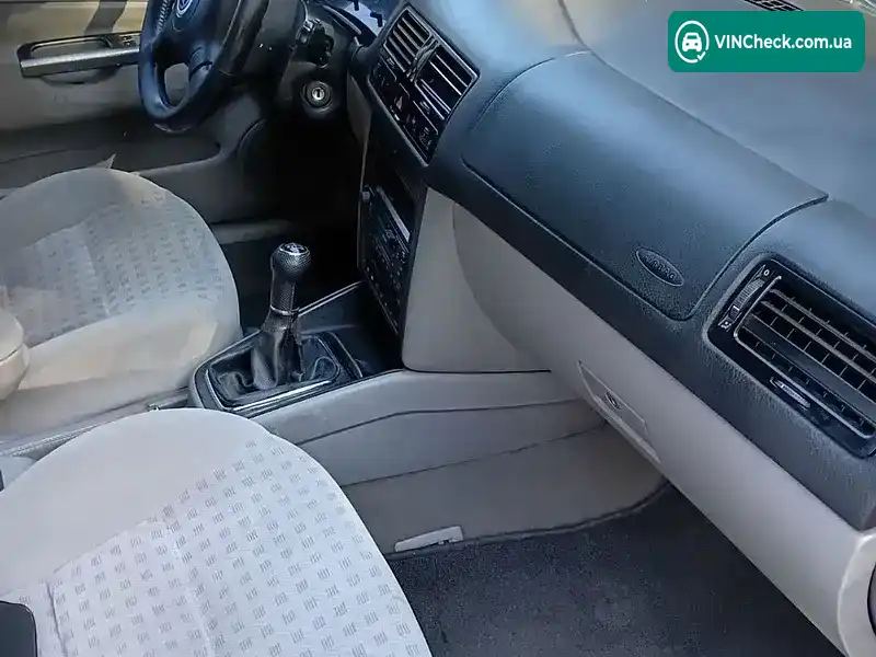 Volkswagen Bora 2003, фото з оголошення 1 з 17, VIN WVWZZZ1JZ3W444291
