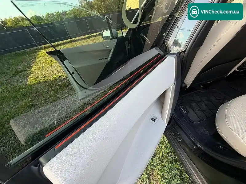BMW iX 2023, фото з оголошення 2 з 19, VIN WB523CF0XPCM04548