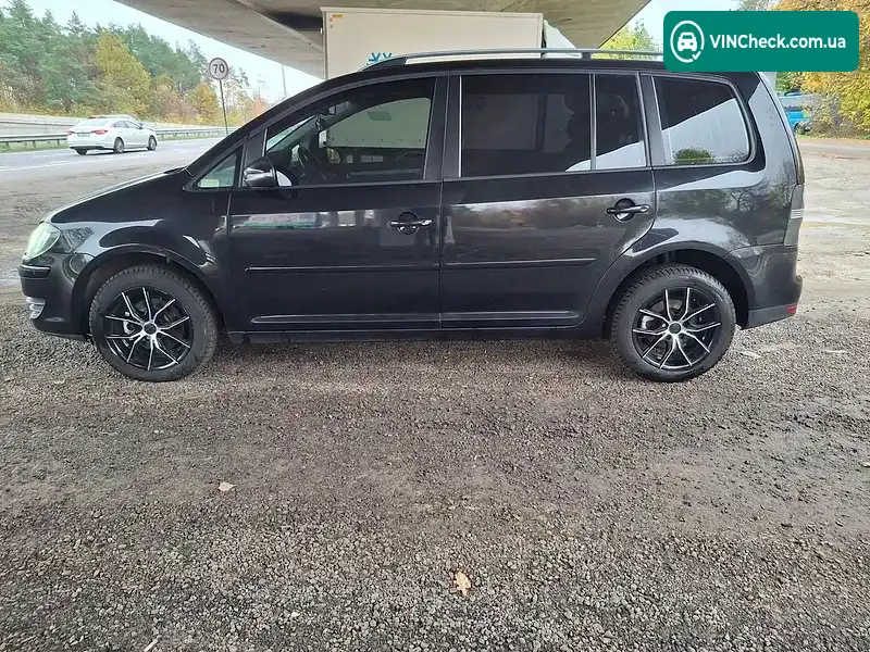 Volkswagen Touran 2010, фото з оголошення 1 з 10, VIN WVGZZZ1TZAW098493
