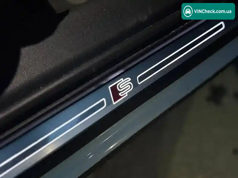 Audi Q3 2020, фото з оголошення 2 з 20, VIN WAUZZZF36M1003128
