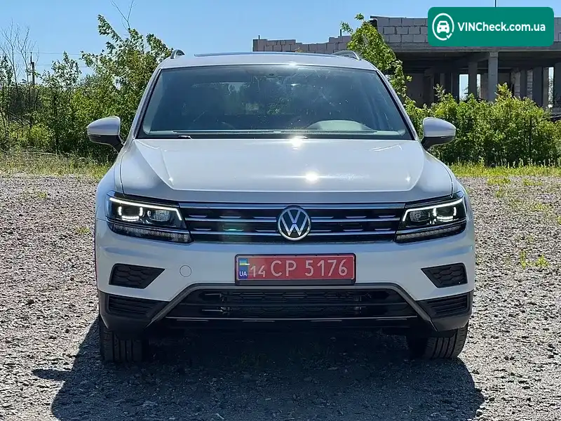 Volkswagen Tiguan 2018, фото з оголошення 2 з 20, VIN 3VV2B7AXXKM015632