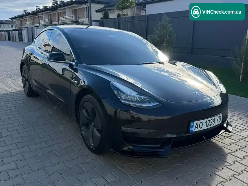 Tesla Model 3 2018, фото з оголошення 2 з 20, VIN 5YJ3E1EA9JF070945