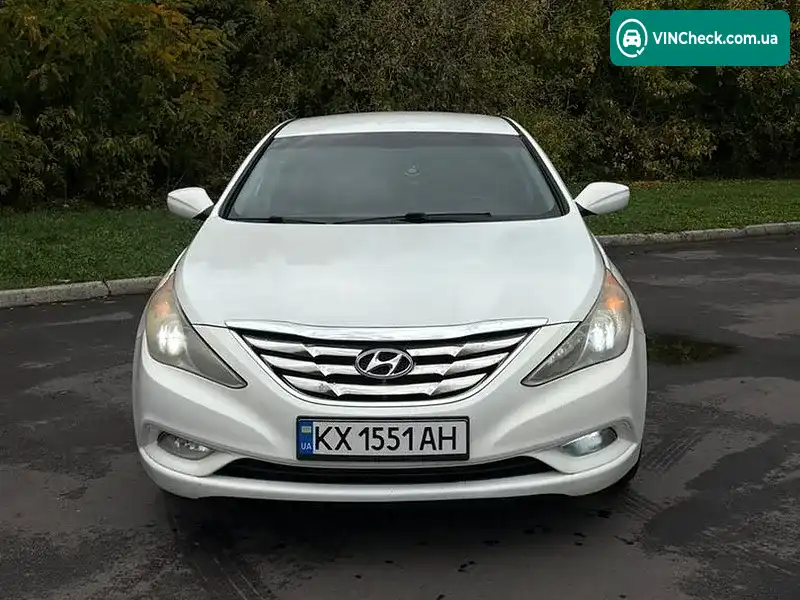 Hyundai Sonata 2011, фото з оголошення 2 з 13, VIN 5NPEC4AC8BH250525