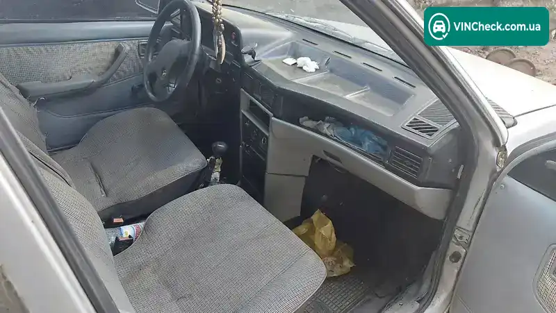 Opel Kadett 1987, фото з оголошення 2 з 3, VIN W0L000039H5119010