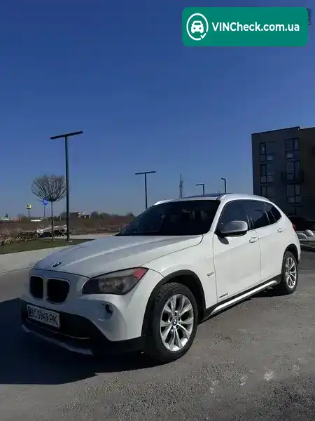 BMW X1 2012, фото з оголошення 1 з 9, VIN WBAVL1C56CVR79554