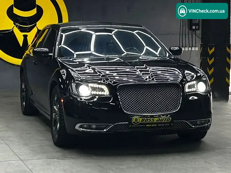 Chrysler 300C 2015, фото з оголошення 1 з 20, VIN 2C3CCAGG7FH892415