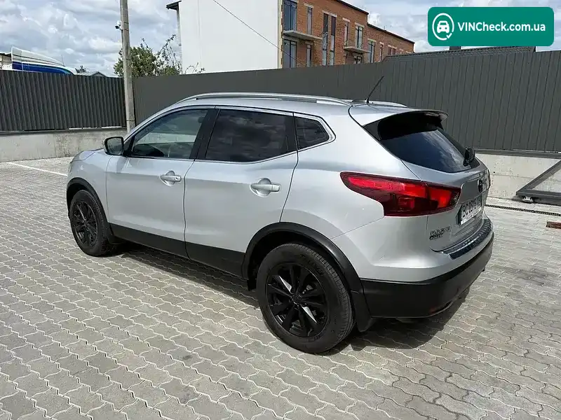 Nissan Rogue Sport 2017, фото з оголошення 2 з 18, VIN JN1BJ1CR6HW144041
