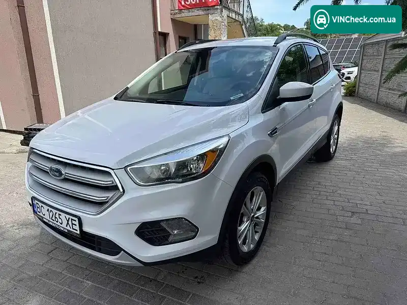 Ford Escape 2018, фото з оголошення 2 з 11, VIN 1FMCU9GDXJUC38376