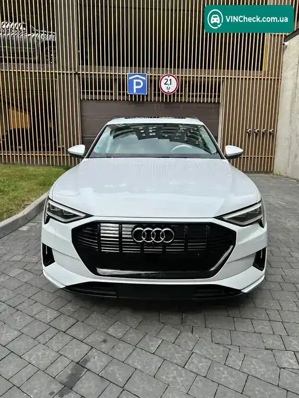 Audi e-tron 2020, фото з оголошення 2 з 11, VIN WA1AAAGE5MB010276