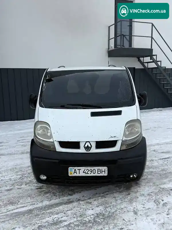 Renault Trafic 2002, фото з оголошення 2 з 12, VIN VF1FLBCA62V116115