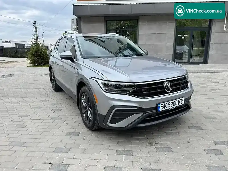 Volkswagen Tiguan 2023, фото з оголошення 2 з 18, VIN 3VVNB7AX8PM079091
