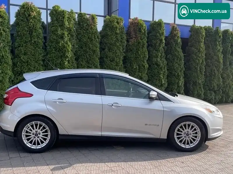 Ford Focus 2013, фото з оголошення 1 з 20, VIN 1FADP3R42DL348526