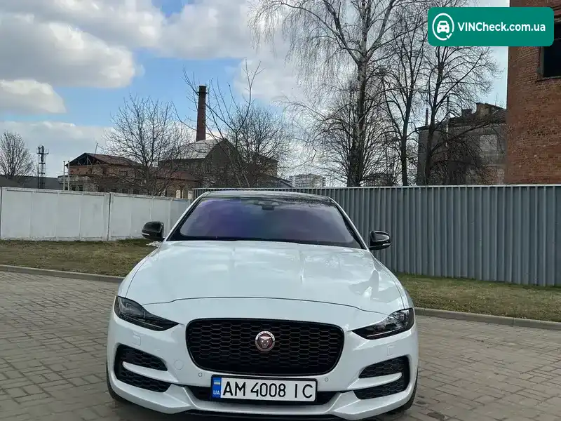Jaguar XE 2019, фото з оголошення 2 з 21, VIN SAJAJ4FX7LCP56071