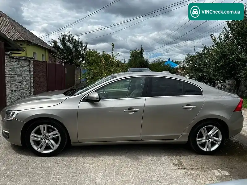 Volvo S60 2014, фото з оголошення 2 з 15, VIN YV140MFB2F1307765