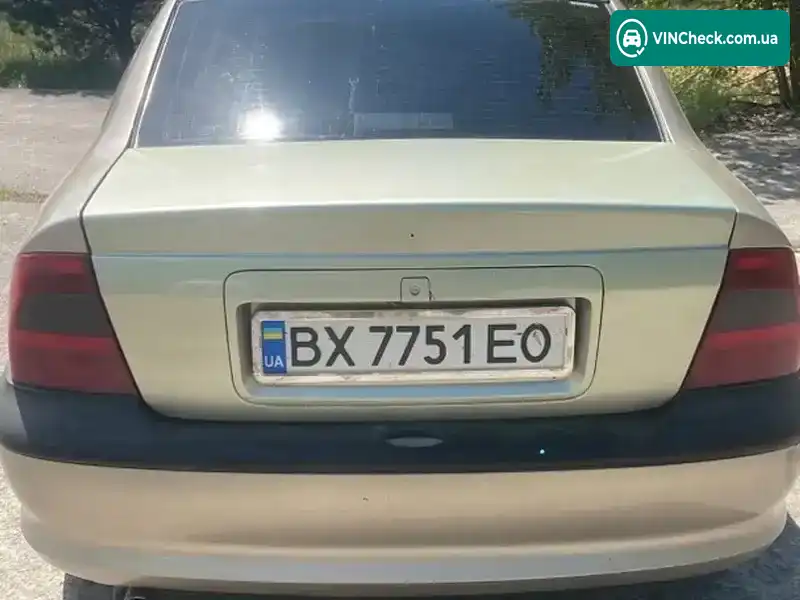Opel Vectra 1998, фото з оголошення 2 з 20, VIN W0L0JBF19W1074337