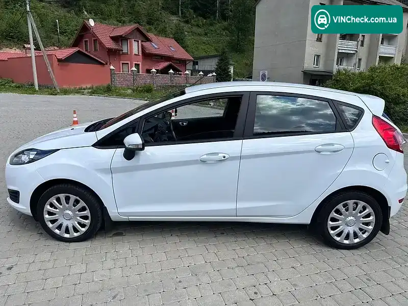 Ford Fiesta 2016, фото з оголошення 2 з 14, VIN WF0DXXGAKDGY82068