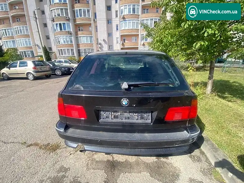 BMW 5 Series 1999, фото з оголошення 2 з 10, VIN WBADR11040GT03797