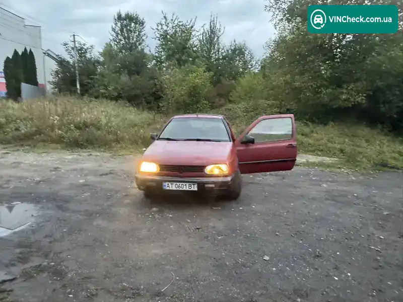 Volkswagen Golf 1993, фото з оголошення 1 з 11, VIN WVWZZZ1HZRB026711