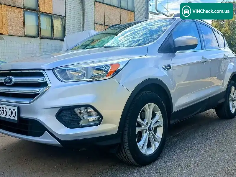 Ford Escape 2018, фото з оголошення 2 з 15, VIN 1FMCU0GD4JUC74205