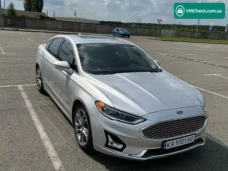 Ford Fusion 2018, фото з оголошення 2 з 20, VIN 3FA6P0RU4KR119996