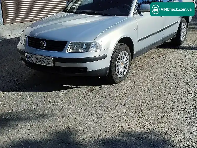 Volkswagen Passat 2000, фото з оголошення 2 з 13, VIN WVWZZZ3BZYE473447