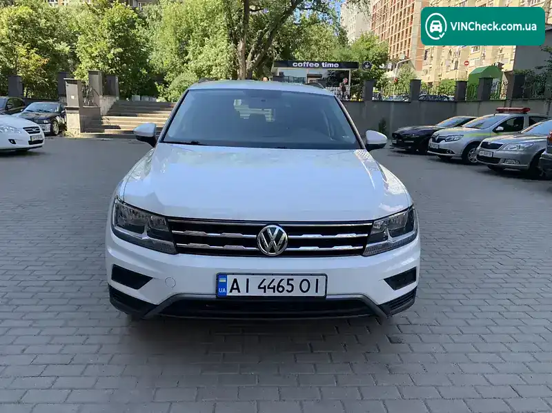 Volkswagen Tiguan 2017, фото з оголошення 1 з 8, VIN 3VV0B7AX7JM078502