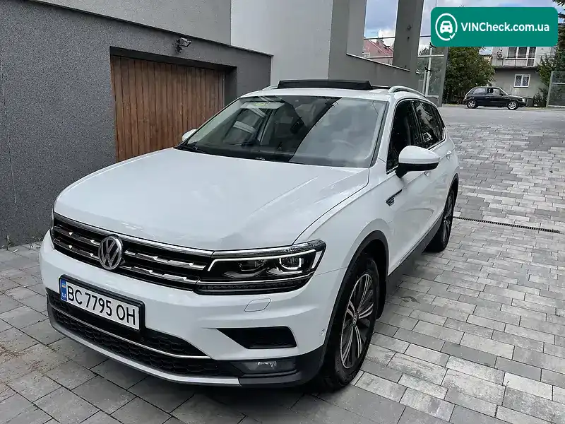 Volkswagen Tiguan 2018, фото з оголошення 1 з 20, VIN WVGZZZ5NZJM136149