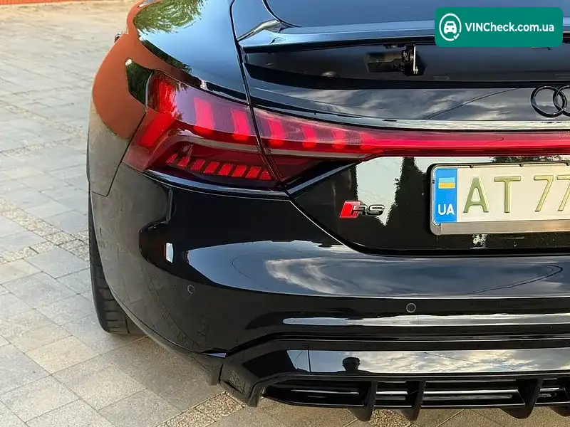 Audi RS e-tron GT 2021, фото з оголошення 2 з 20, VIN WAUZZZFW4N7901848