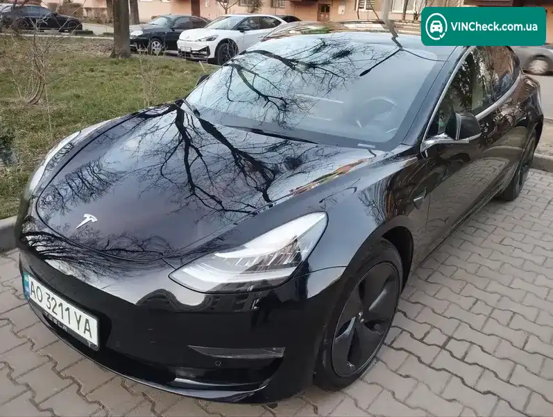 Tesla Model 3 2019, фото з оголошення 2 з 15, VIN 5YJ3E1EA6KF397711